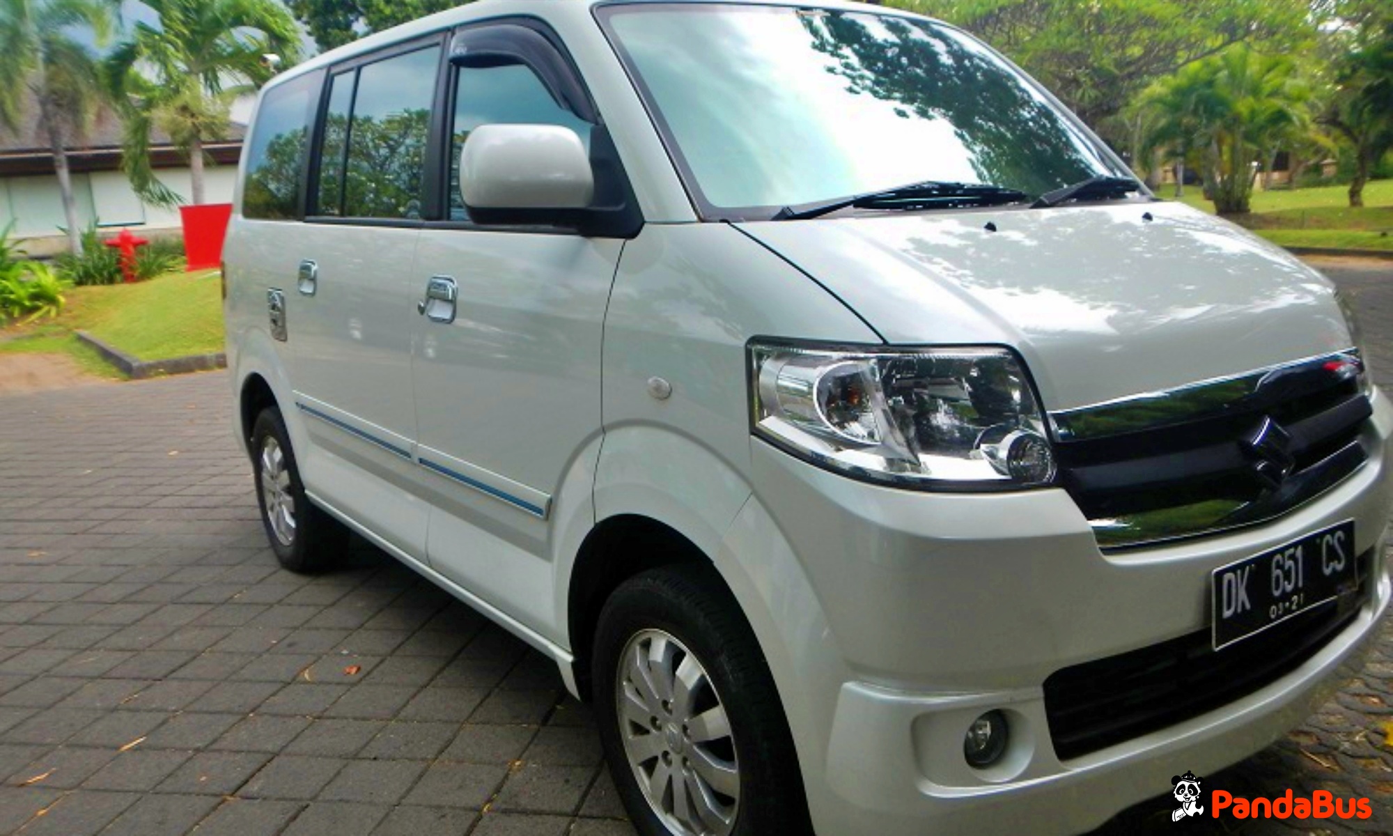 空港へお送り致します。